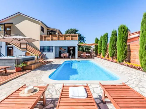 Holiday Home Paola by Interhome