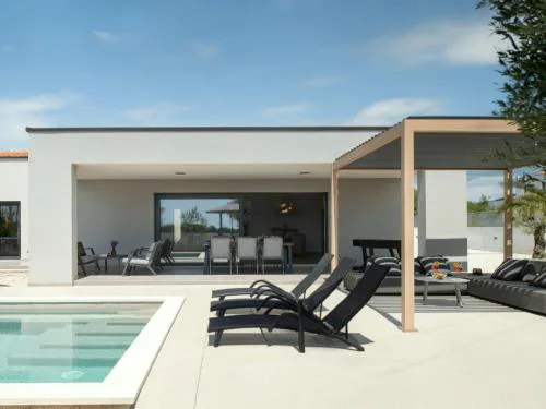 Villa Esti