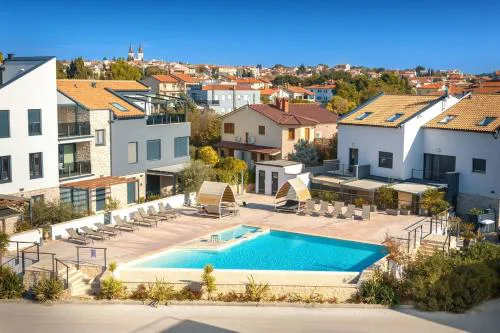 Apartman Danica s bazenom