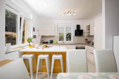 Apartment J&E