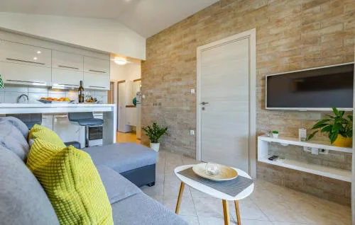 Apartments Denis 2
