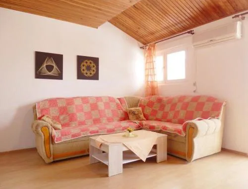 Apartments Jana: