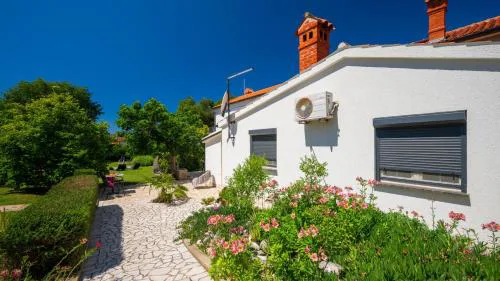 Beautiful Villa Ivona with garden in Medulin