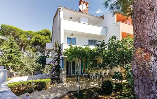 Four-Bedroom Holiday Home In Pula