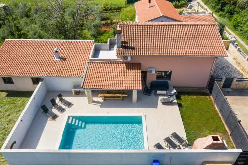 Holiday Home Franika