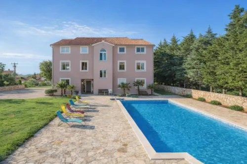 Pool Medulin House