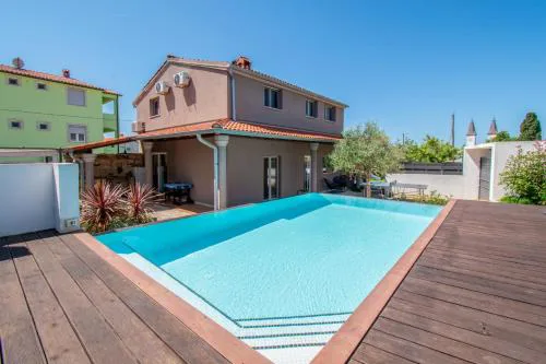 Villa Above in Medulin,Istria