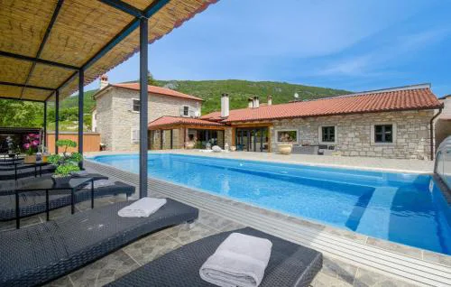 Villa Tina