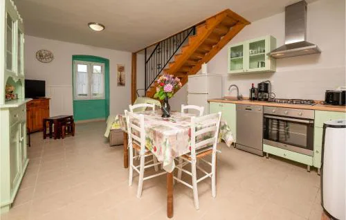 1 Bedroom Cozy Home In Krnica