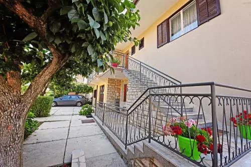 Apartments Pierina