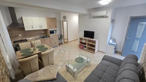 Meressa Paolia Apartments