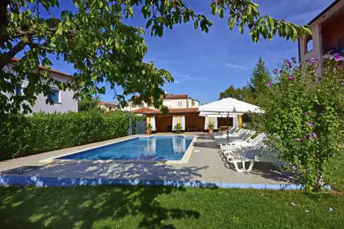 Villa Tina