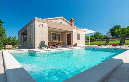 Beautiful Home In Orihi