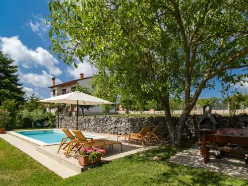 Holiday Home Tomazin by Interhome