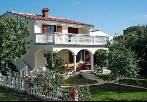 Apartment A1 Peroj