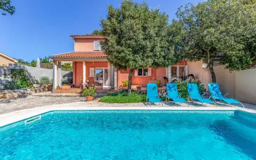 Cozy holiday home Ella Nature with pool near the beach