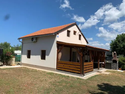 Holiday Home Ivko only 300m from the Beach