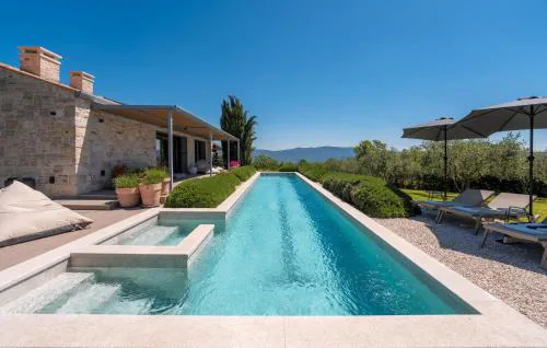 Villa Poimon