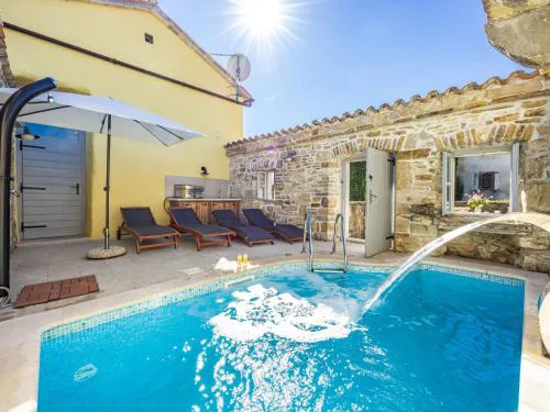 Holiday Home Franz by Interhome