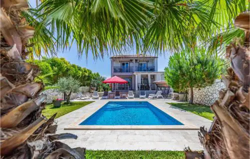 Four-Bedroom Holiday Home In Volme