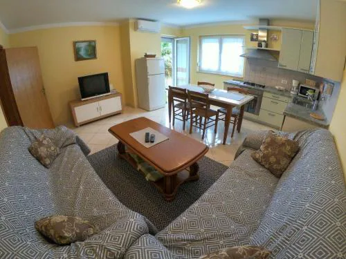 Apartment Ana