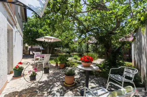 Apartment Laureta