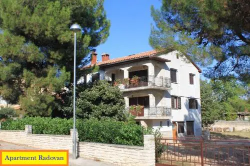 Apartment Radovan