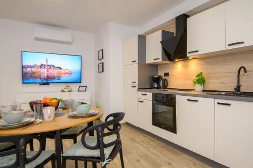Apartments & Rooms Darrer