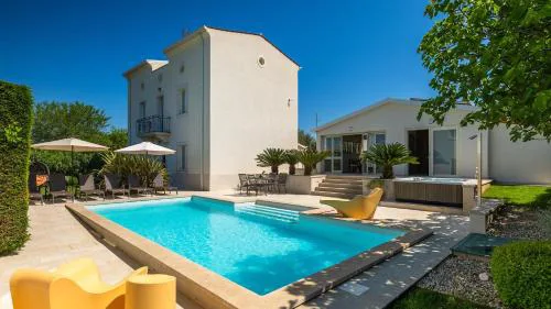 Beautiful Villa Bruna with jacuzzi in Porec