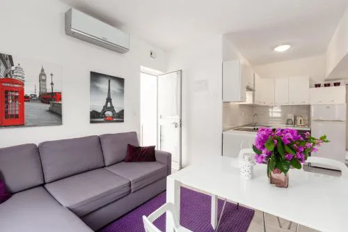 Ferienwohnung Enny Für 4 Personen In Porec Nur 300M Vom Strand Und 10 Gehminuten Vom Altstadt