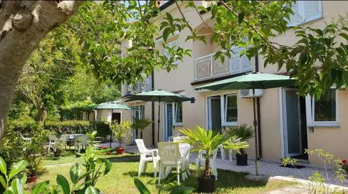 Garden Rooms Chiara