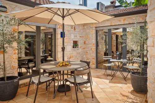 Grota Premium Apartment & Room