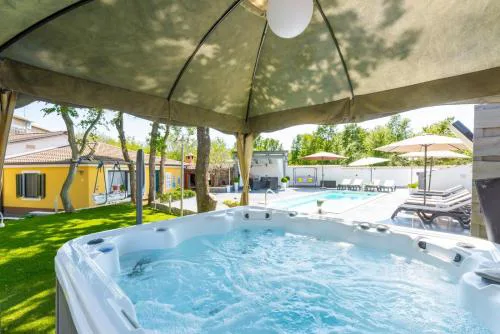 Holiday home in Porec with terrace, air conditioning, W-LAN, washing machine 4928-11