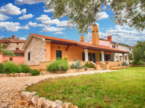 House Franko 1330