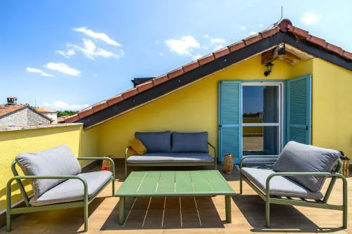 Premium Apartment Seven with Pool in Porec