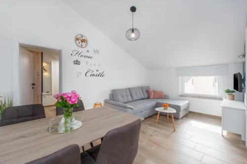 Moderne Ferienwohnung Mit Meerblick