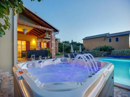 Scenic villa near Fuente Beach