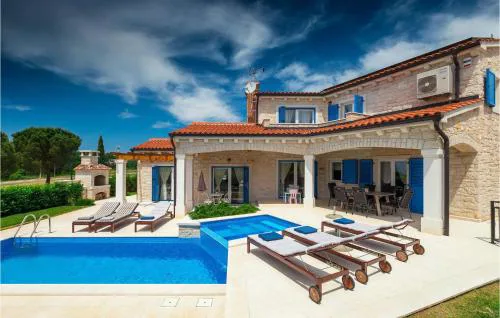 Villa Torre Iv