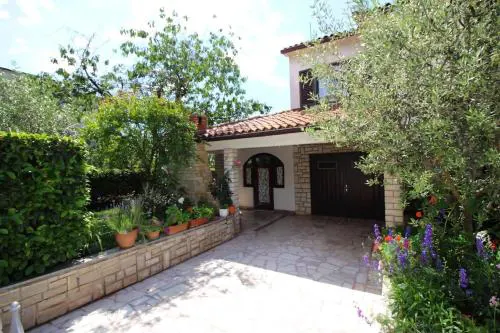Wohnung Radojka Mit Terrasse, Nahe Porec Altstadt