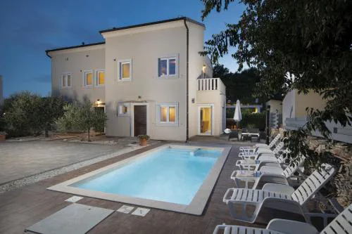 Villa Nocciola with Sea View, Private Pool and Sauna