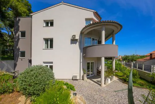 Apartman Tika (2+2)***
