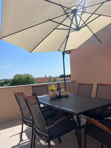 Apartment Doraj