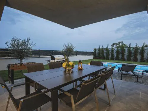 Modern villa with heated pool