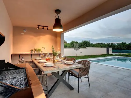 Modern villa with swimming pool