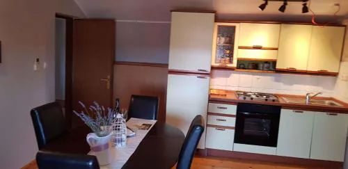 Apartment in Pula 33579