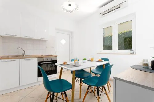 Apartment Lucija, Stinjan