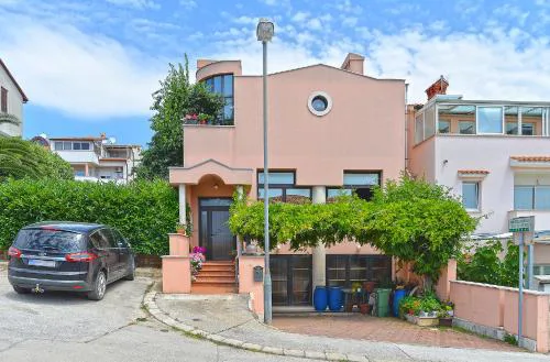 Apartments Marijan 105