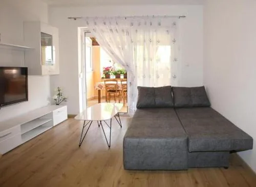 Apartments Tadijic