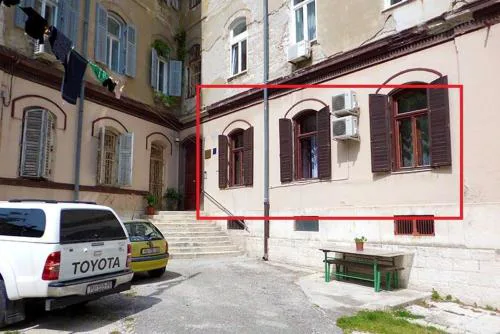 Apartments with a parking space Pula - 21895