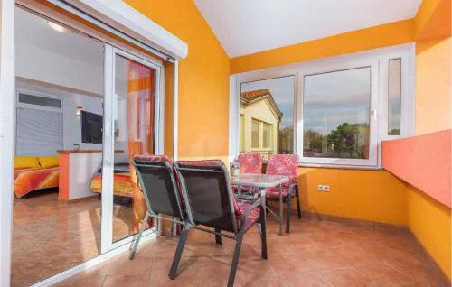 Beautiful Apartment In Pula With Wifi
